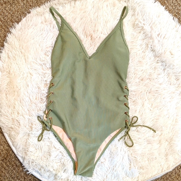 Ribbed Lace-Up One Piece Swimsuit - Picture 2 of 3